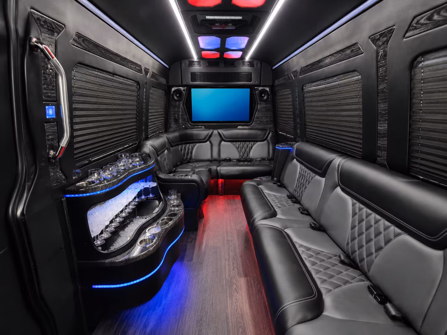 dfw airport shuttle buses for government and military travelers