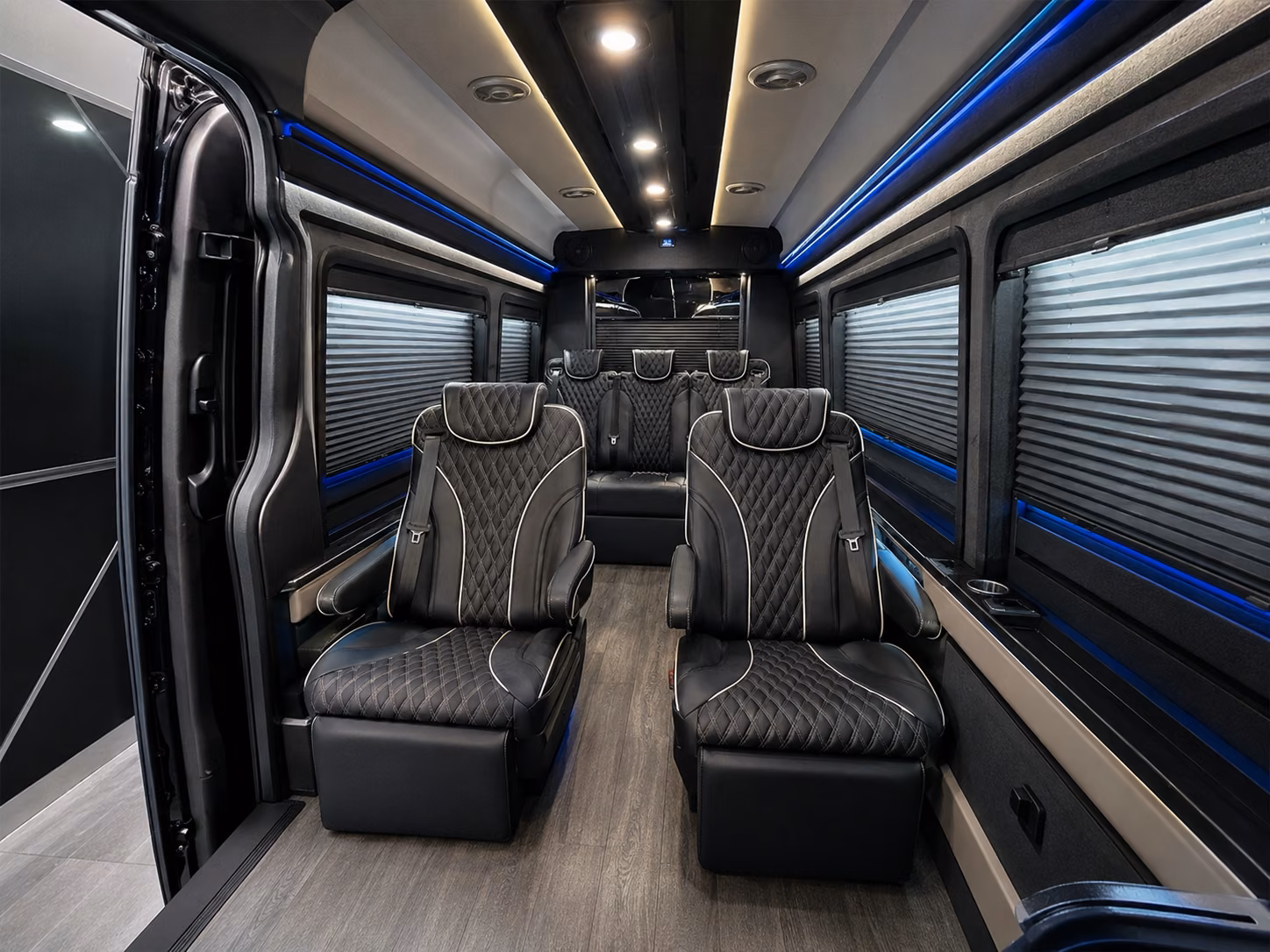 hotel to terminal shuttle buses at dfw for irving group stays